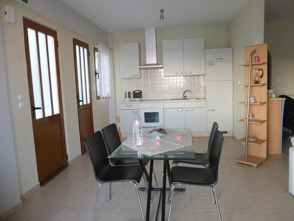 Anesis Apartments Agia Marina  Экстерьер фото